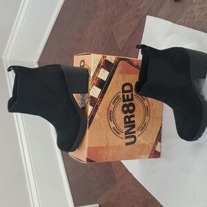 UNR8ED BLACK CHELSEA  BOOTS
